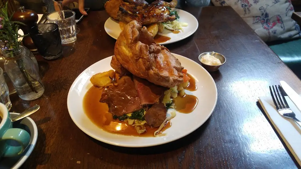 Menu_White Bear_Kennington_image_6