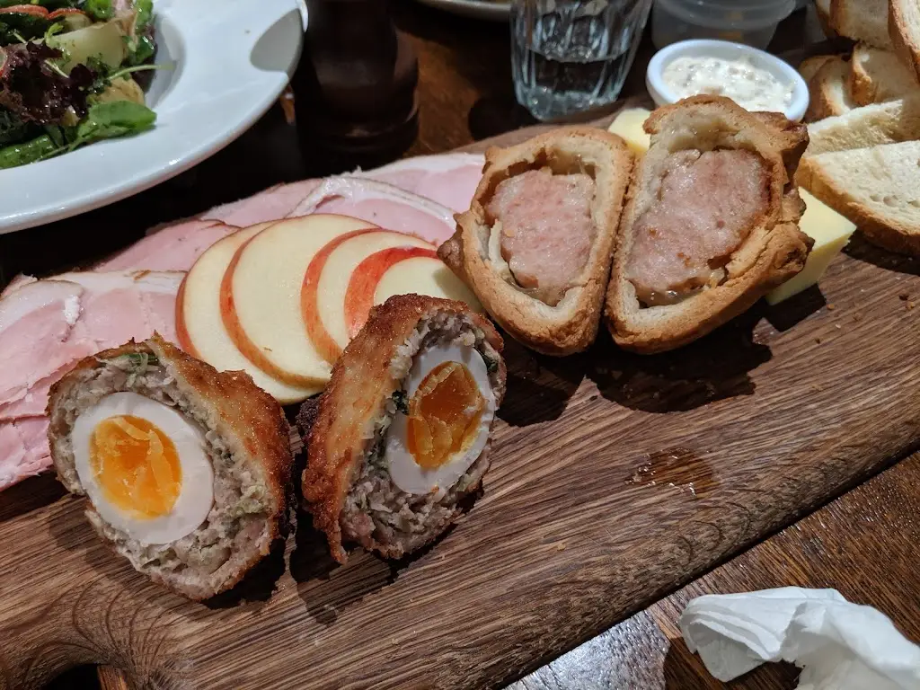 Menu_White Bear_Kennington_image_7