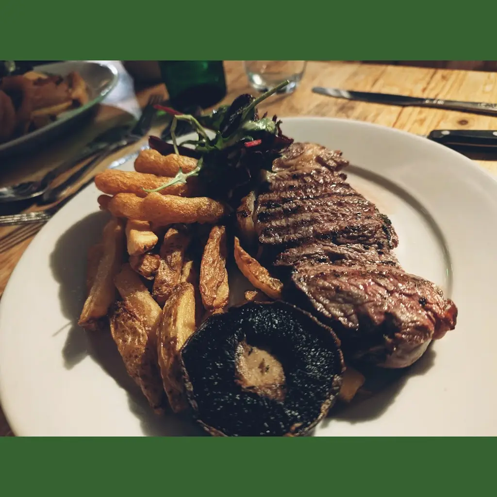 Fiona_Crown & Mitre_King's Lynn_review