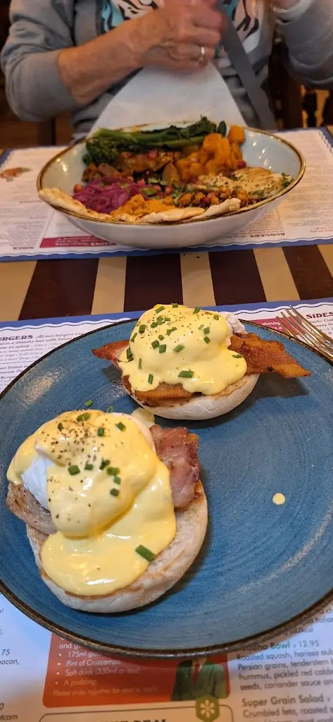 Chris Mcnally_Cortillo Lounge_Kendal_recensione