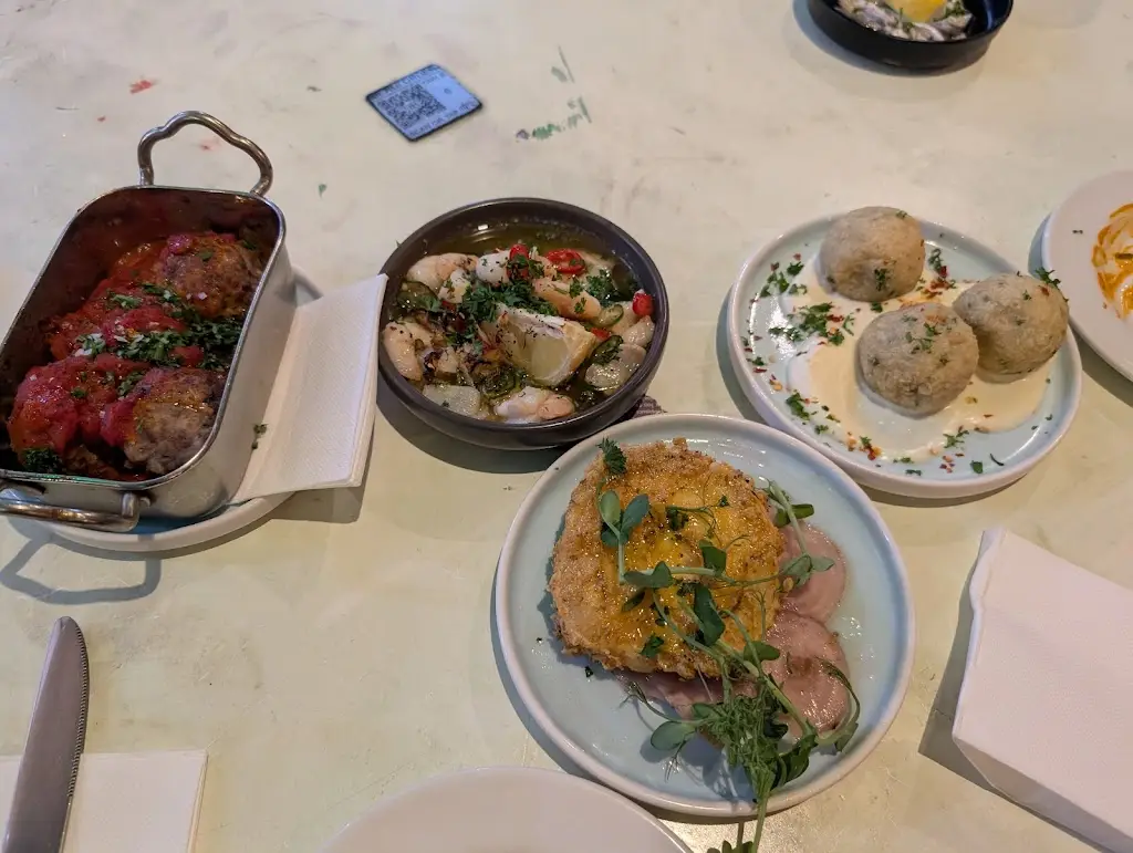 Lauren Fazackerley_Comida [food]_Kendal_review