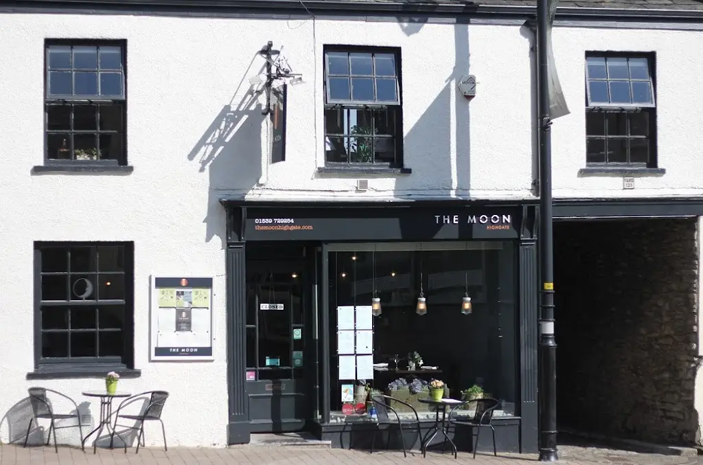 La Luna_Kendal_slider_image_1