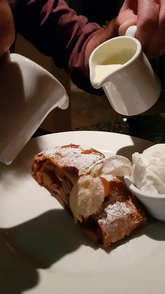 Romneys_Kendal_slider_image_2