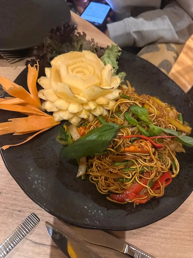 Tiana Parmar_Bangkok 7 Thai Restaurant_Kendal_review