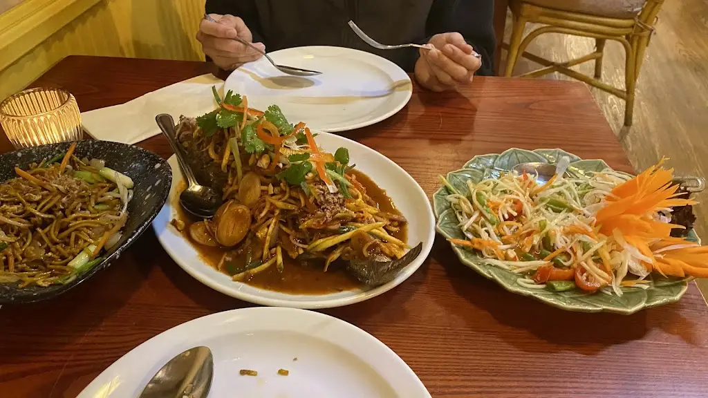 Menu_Araya Thai Restaurant Kendal_Kendal_image_8