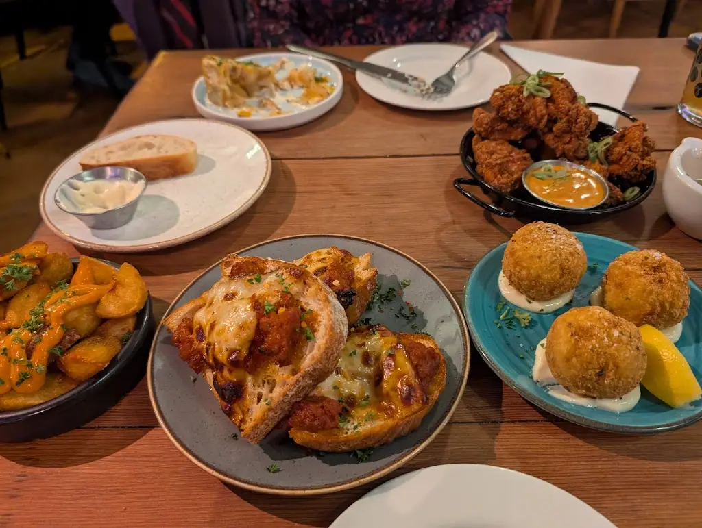 98 Highgate_Kendal_slider_image_2