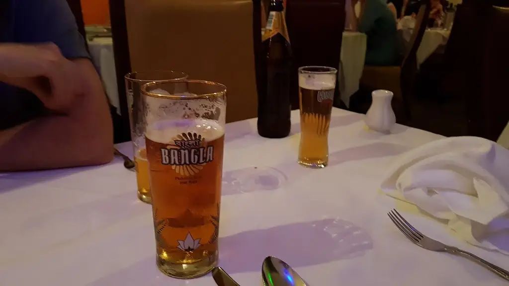 Menu_Mogul_Bagshot_image_2