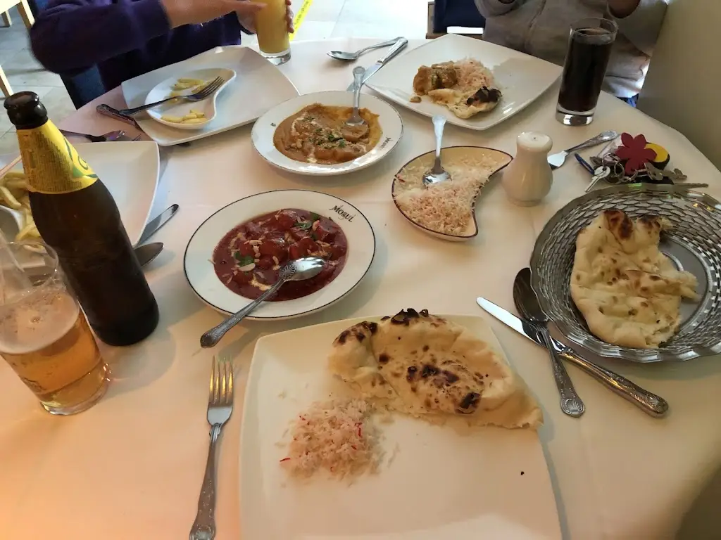 Menu_Mogul_Bagshot_image_4