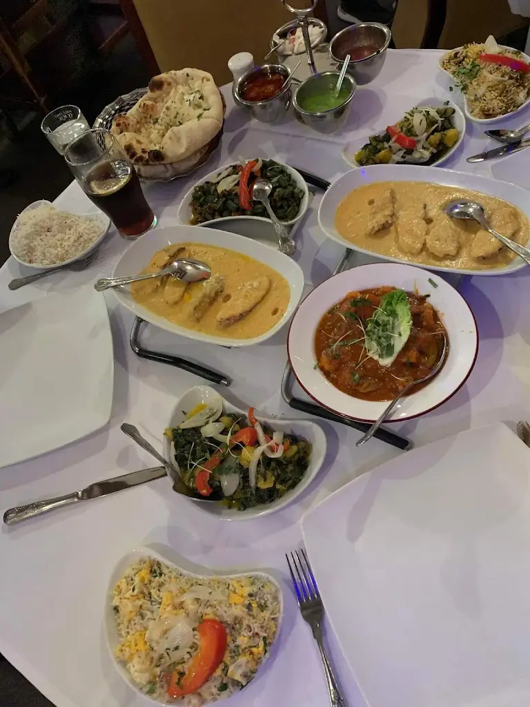 Menu_Mogul_Bagshot_image_8