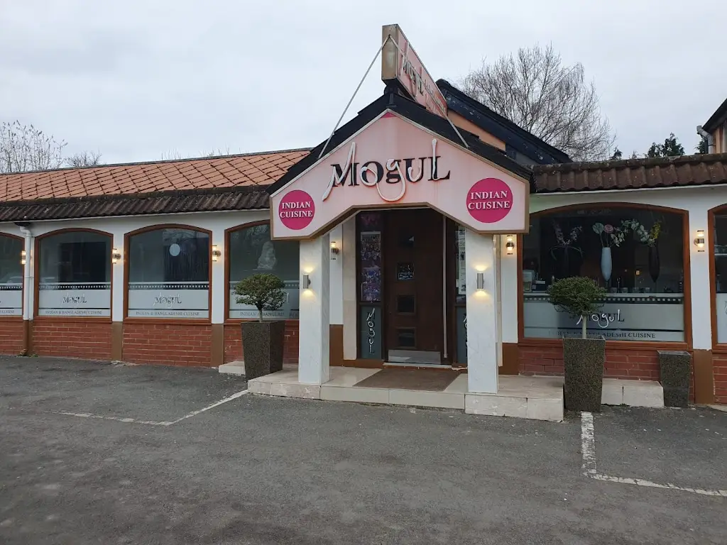 Mogul_Bagshot_slider_image_1