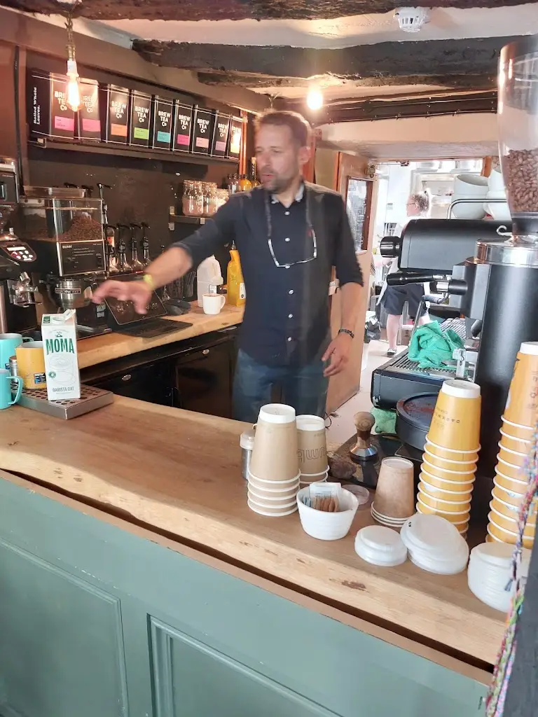 Lyndon S. Smith_Marra_Kendal_review