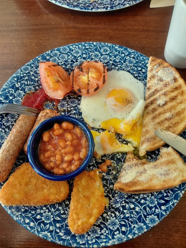 Jan Rhodes_The Miles Thompson_Kendal_review