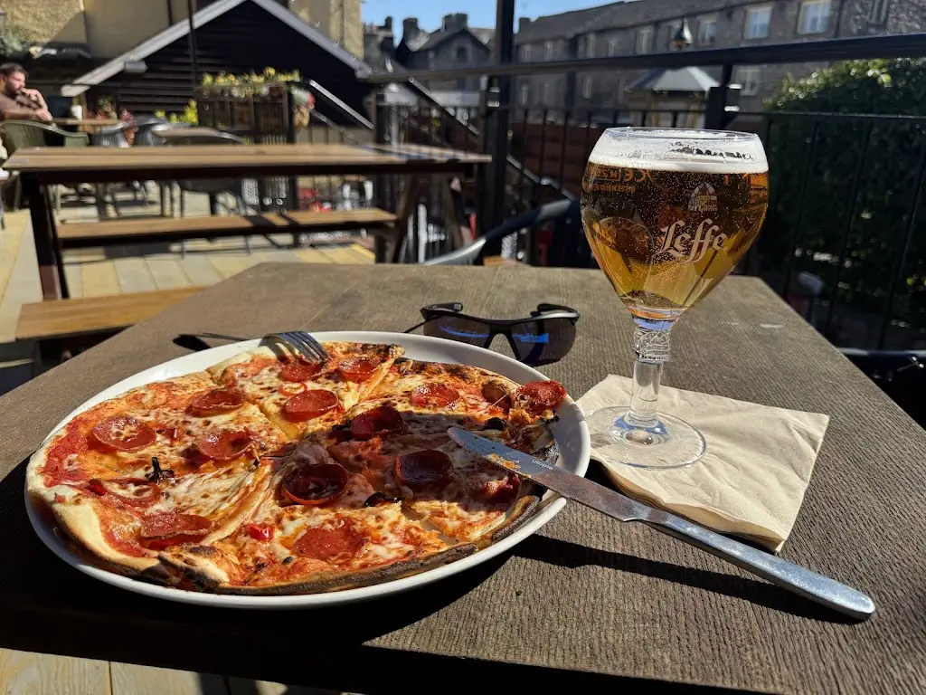 Chris Gledhill_The Miles Thompson_Kendal_review