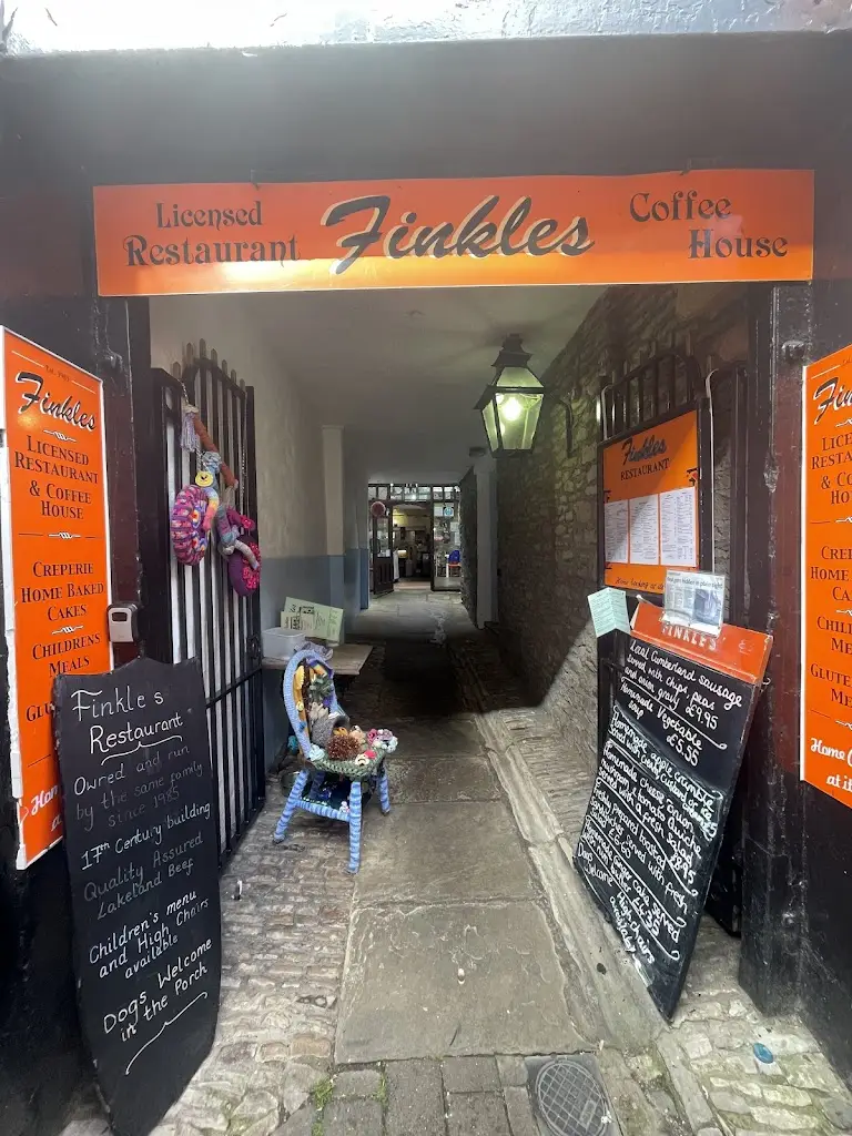 Angela Williams_Finkles_Kendal_recensione