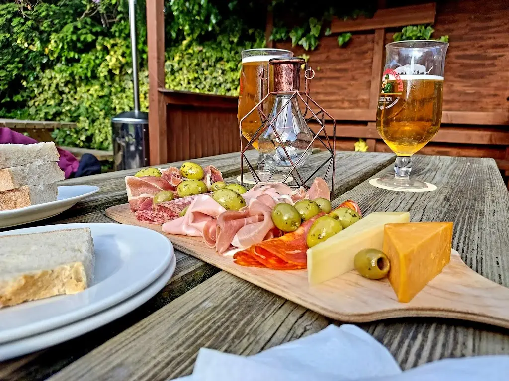 The Old Palace_Kings Langley_slider_image_2