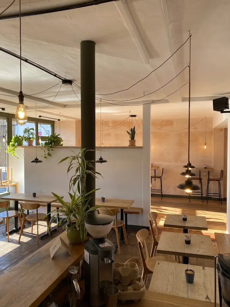 Fred & Ginger Coffee restaurant in Kings Langley