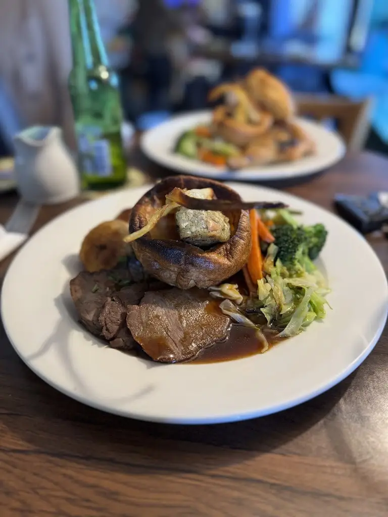 The Three Mariners_Bagshot_slider_image_2