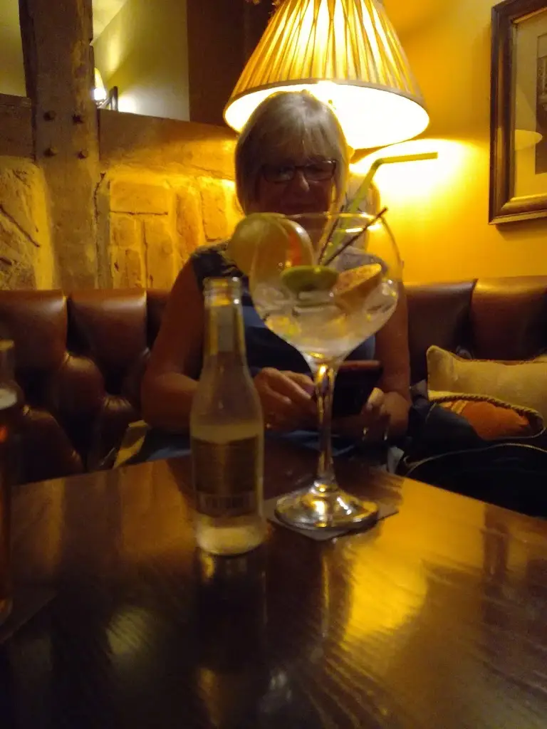 Menu_Crown & Thistle_Kidsgrove_image_3