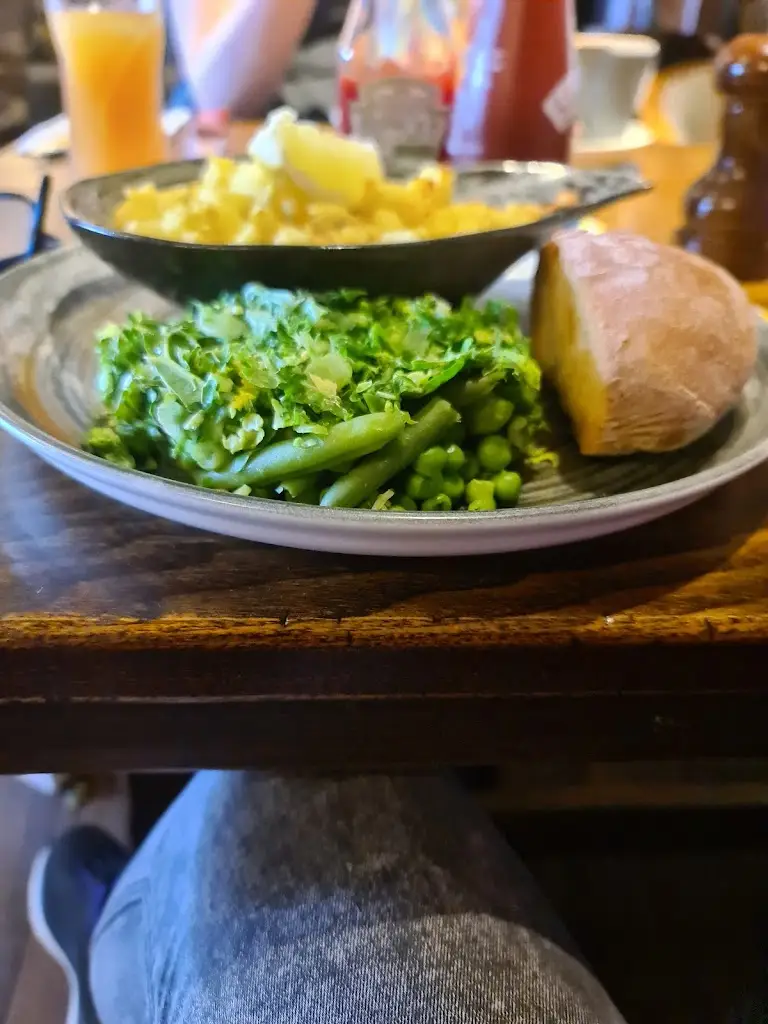 Menu_Bleeding Wolf, Scholar Green_Kidsgrove_image_9