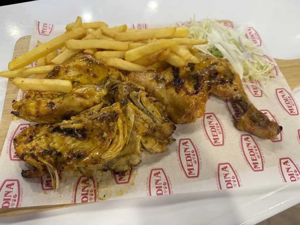 Haseeb Tajmal_Medina Fast Food_Kidsgrove_review