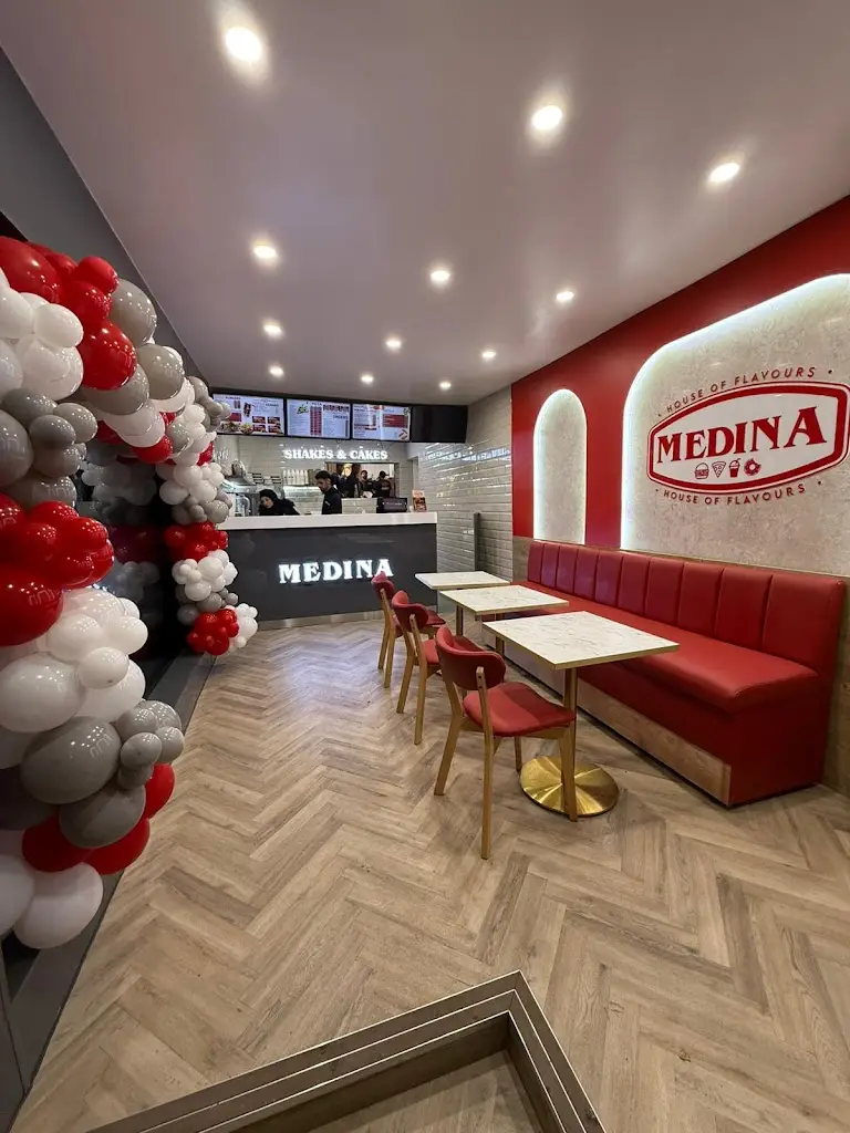 Medina Fast Food_Kidsgrove_slider_image_3