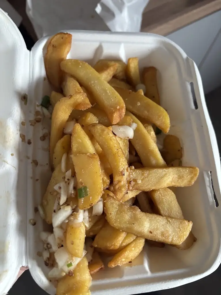 The Oriental Pearl_Kidsgrove_slider_image_1