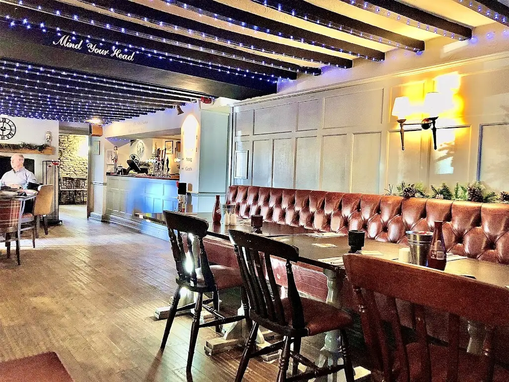 Razvan Alin Chiuzbaian_The Jolly Boatman_Kidlington_review