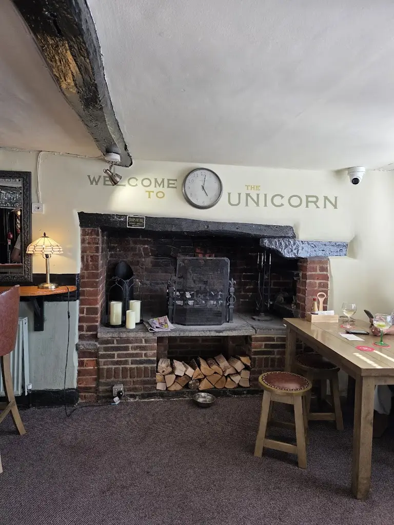 Jaycen West_The Unicorn Pub_Abbots Langley_review