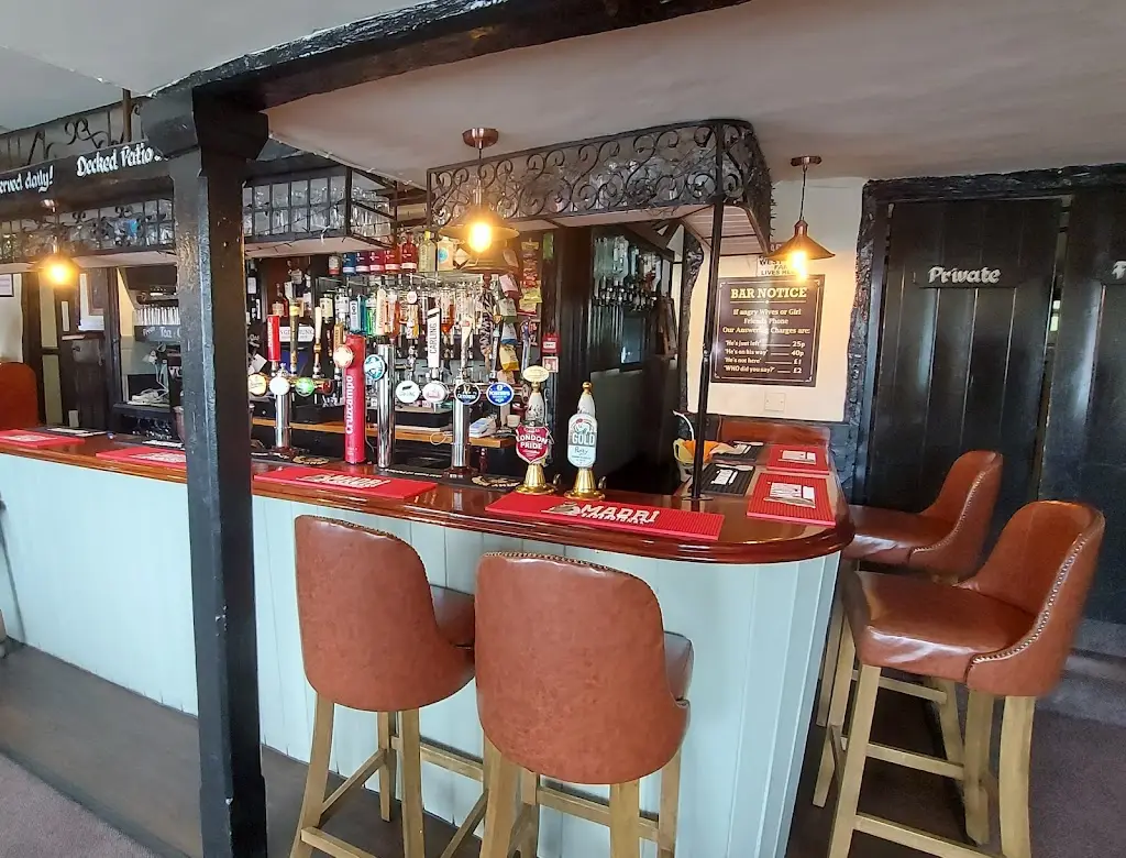 The Unicorn Pub restaurant in Abbots Langley