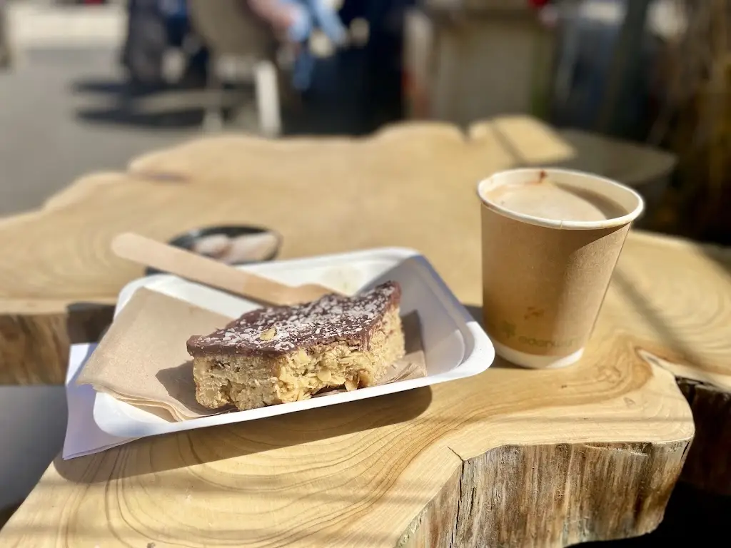 andrew frith_Gilks' Garage Café_Kineton_review