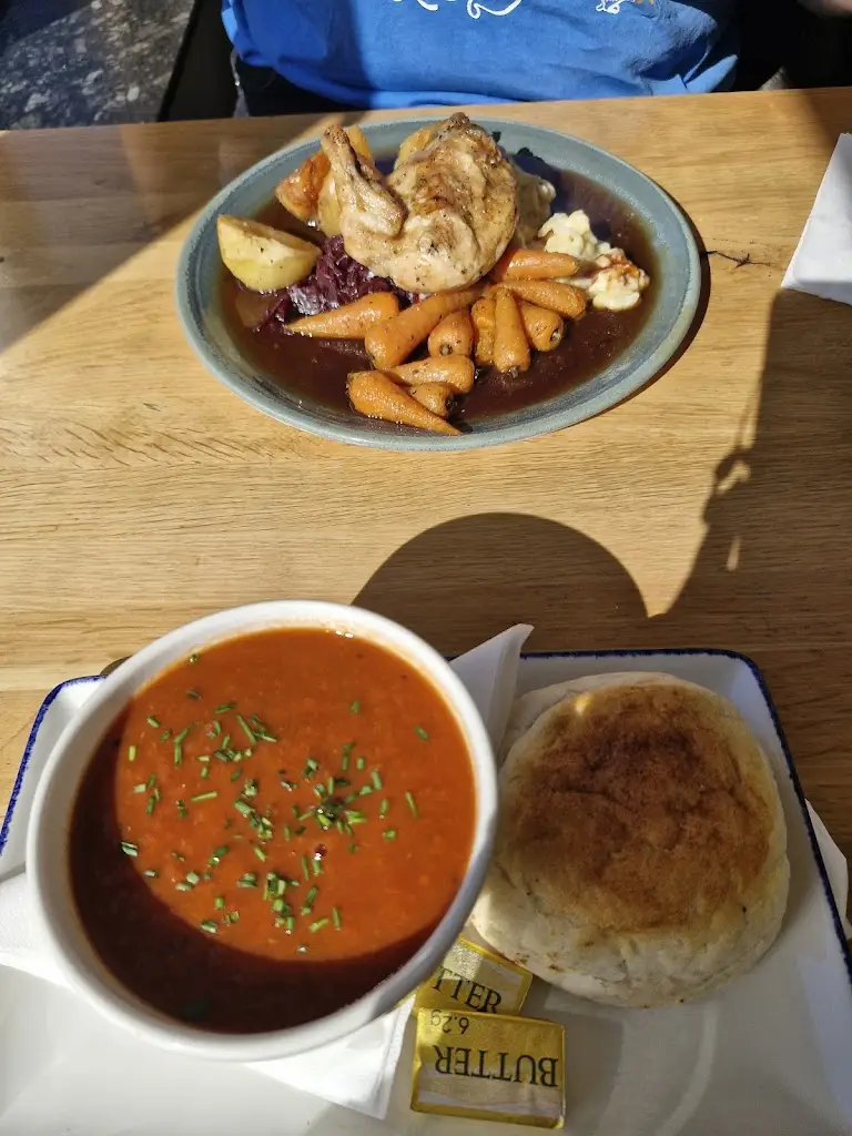 Lia Smith_The Farmhouse Kitchen_Kingston Bagpuize_review