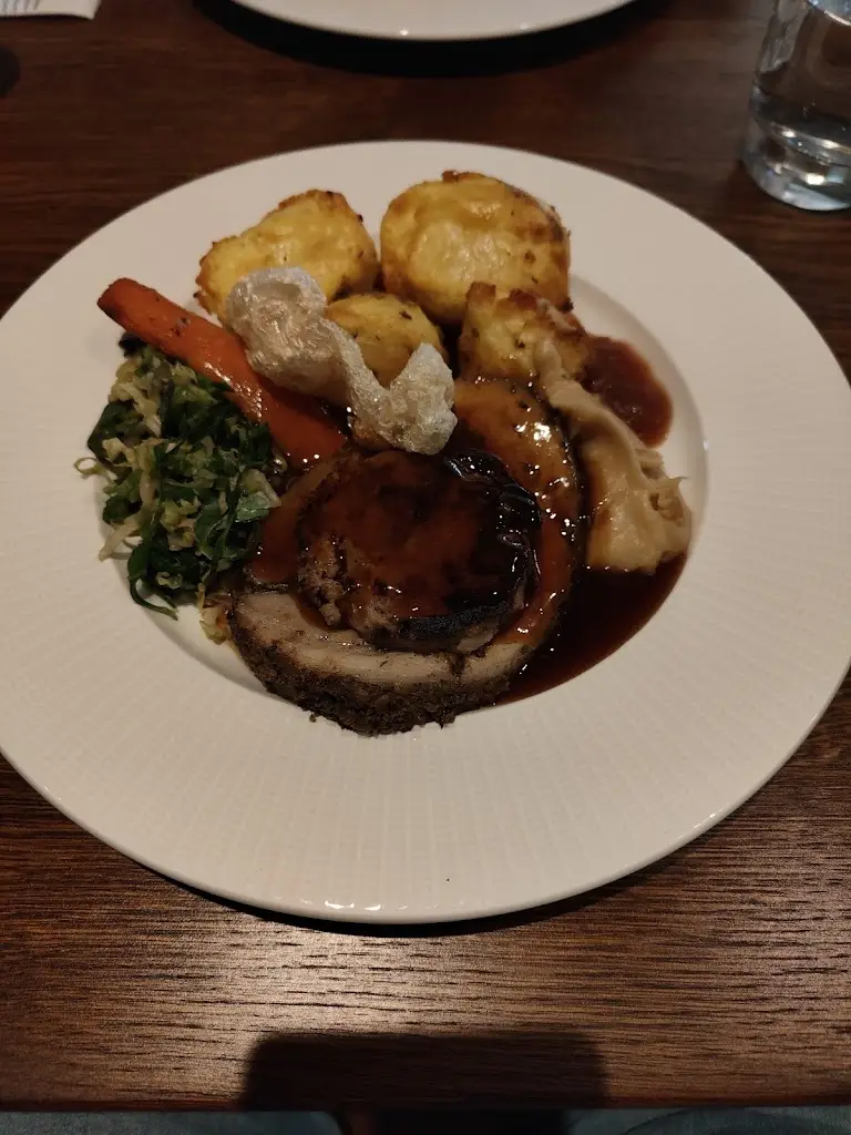 R C_The Greyhound_Kingston Bagpuize_review