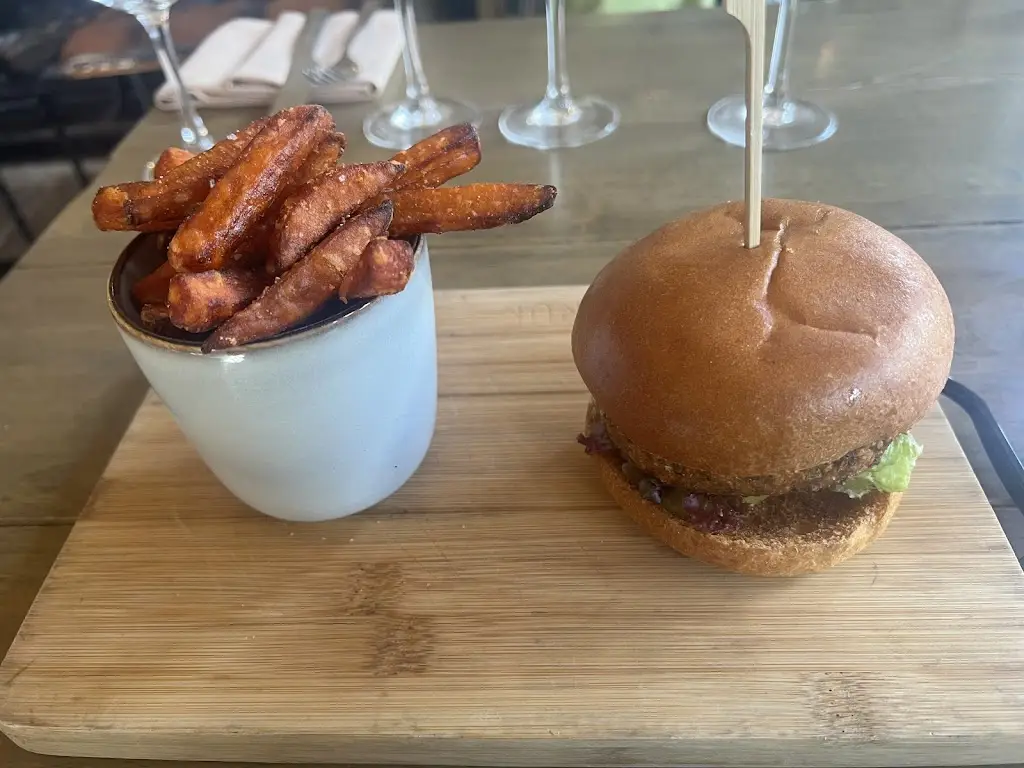 Noah Bennett_The Carpenters Arms_Kingsclere_review