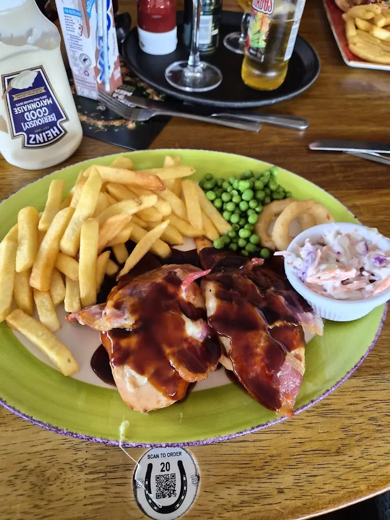 Natalie Mudge_Sloop Inn_Kingskerswell_recensione