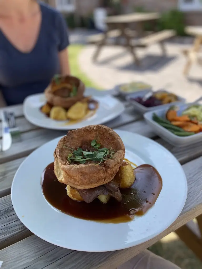 Matt Vinyl_Court Farm Inn_Kingskerswell_review