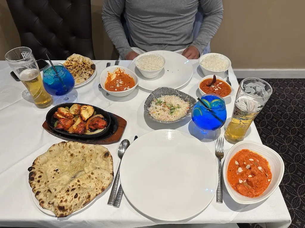 Adam Heath_Turmeric Square_Kings Hill_review