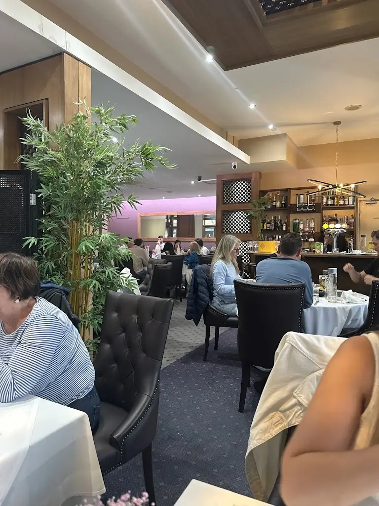 howard takenoticeable_Turmeric Square_Kings Hill_review