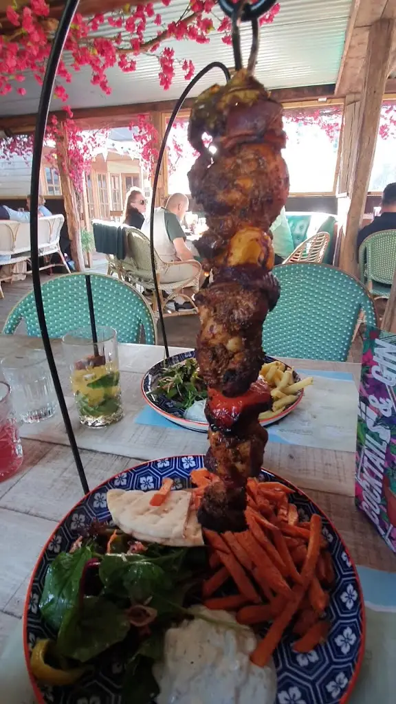 The Farm House_Kings Hill_slider_image_2