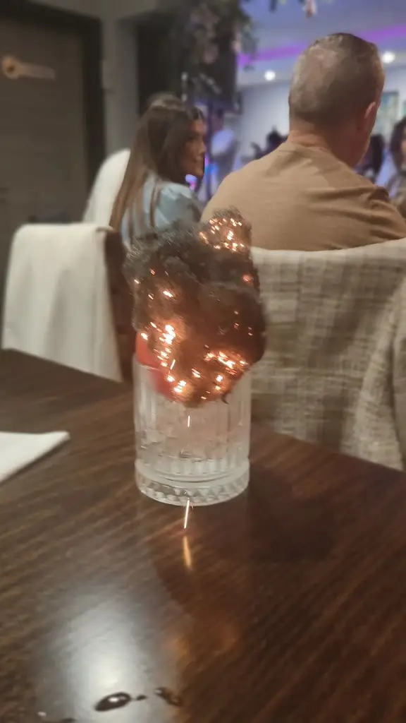 Liberty Square Sports Bar_Kings Hill_slider_image_2