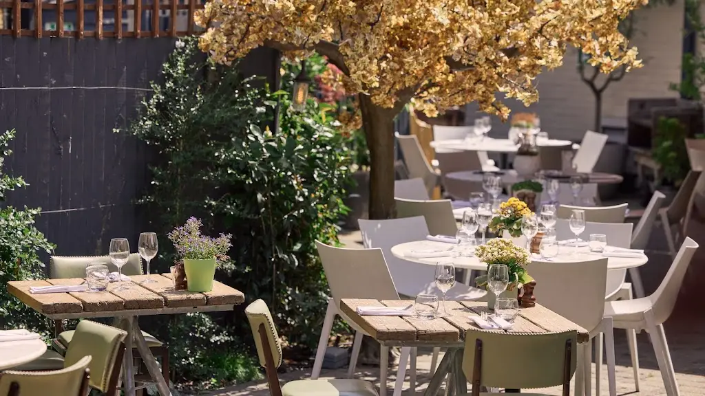 The Swan restaurant in Kings Hill