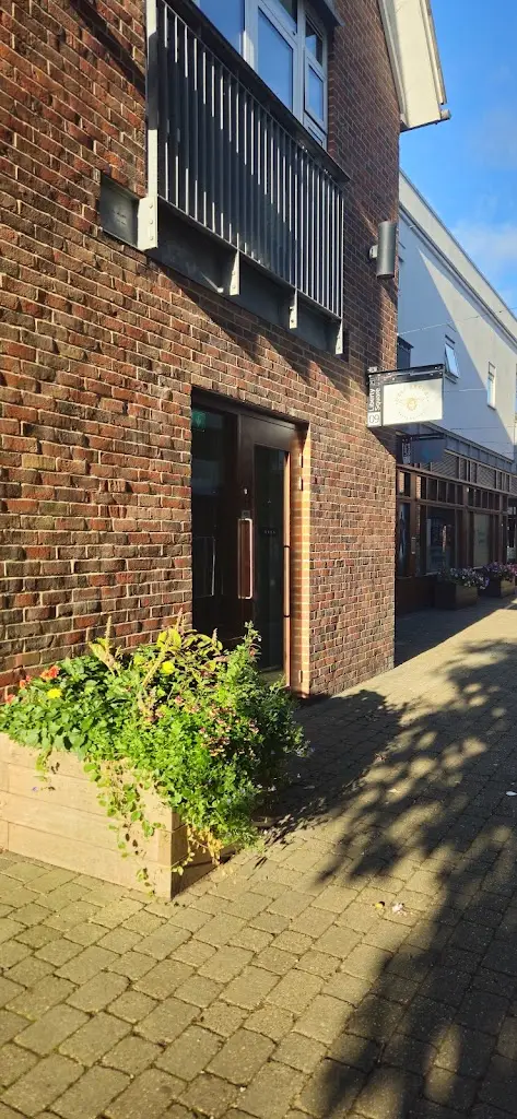 Deli Arcuri_Kings Hill_slider_image_1