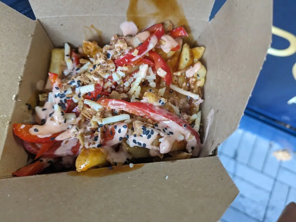 Posh Dogs Gourmet Hotdogs_Bagshot_slider_image_3