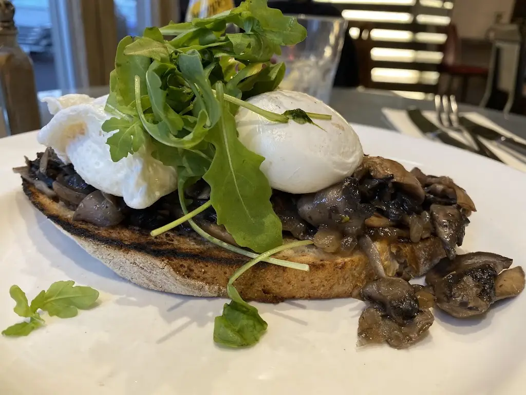 Menu_The Hungry Guest_Kings Hill_image_4