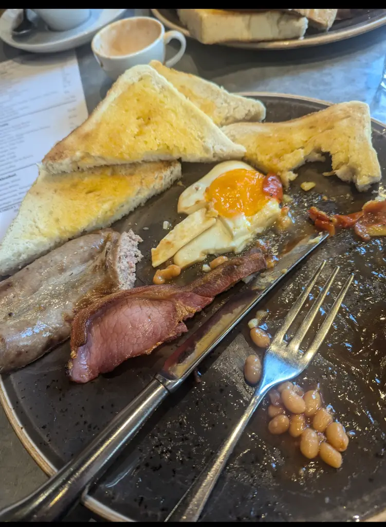 Joanne Skinner_The Hungry Guest_Kings Hill_review