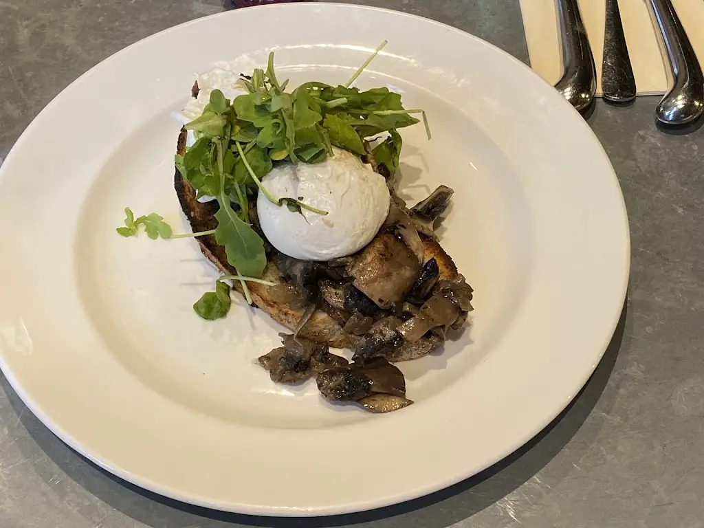 The Hungry Guest_Kings Hill_slider_image_2