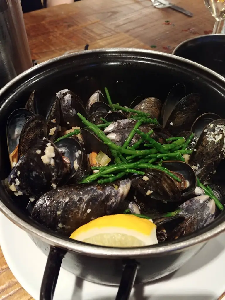 Menu_Franks Restaurant and Mussel Bar_Kings Hill_image_4