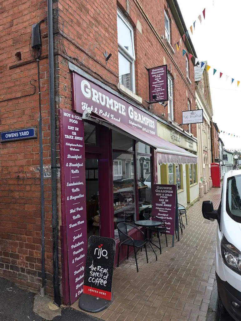 Taj Mahal restaurant in Kington