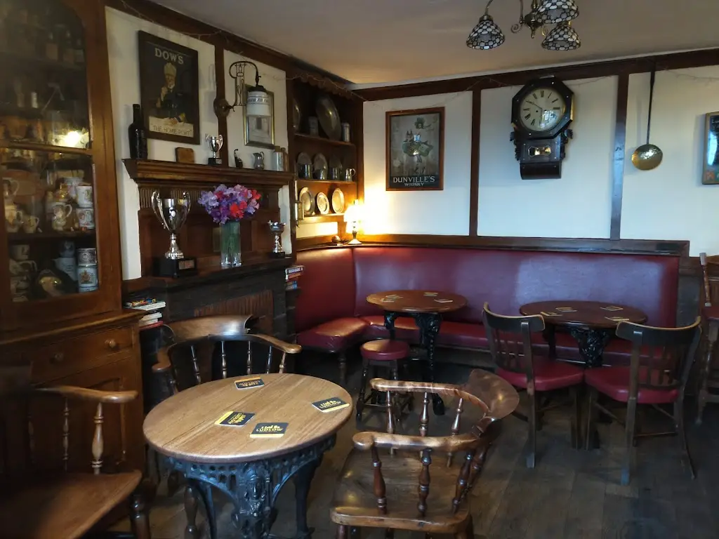 David Heaney_Ye Olde Tavern, Kington_Kington_review