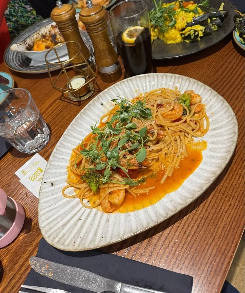 R Hung_La Passione_Kingswood_review