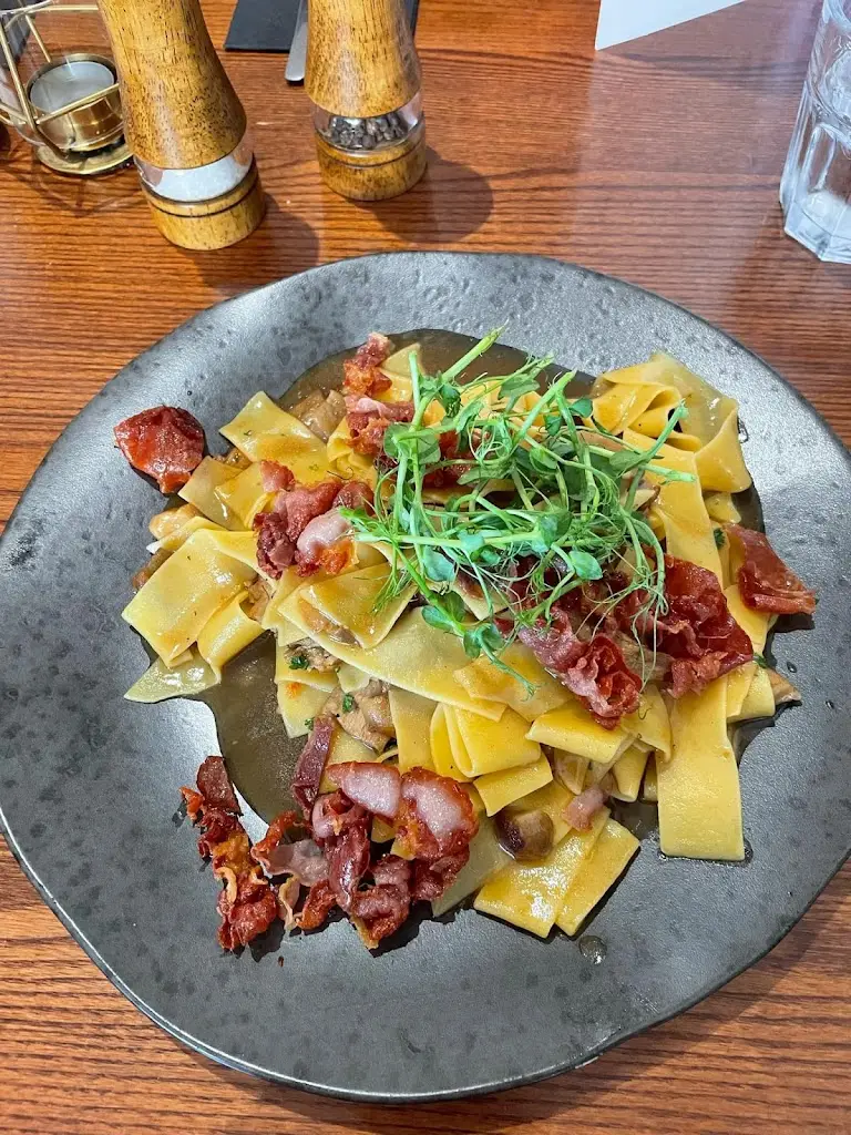 alistair jenkins_La Passione_Kingswood_review